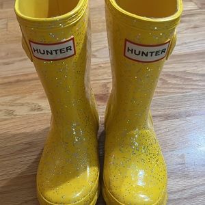 Yellow glitter hunter boots